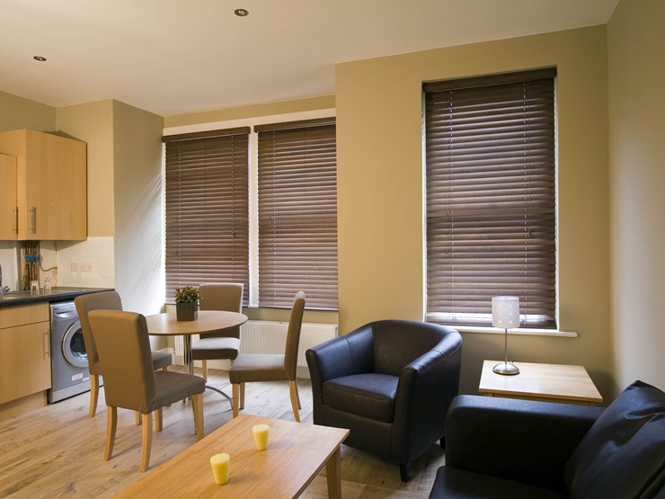 faux-wood blinds in Riverside.